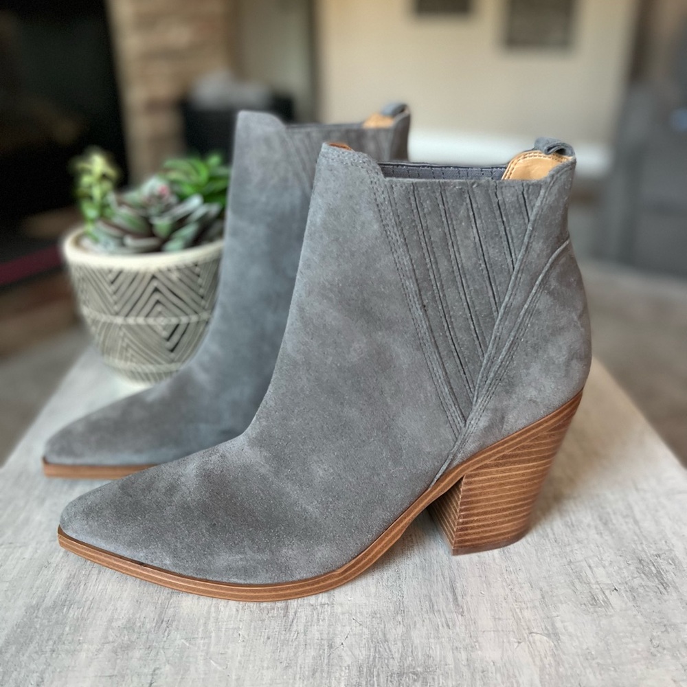 New women’s size 12 Marc Fisher LTD Gadri pointed toe suede boots